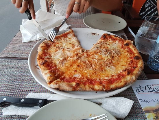 Pizza from Al Borgo in Pyrgos