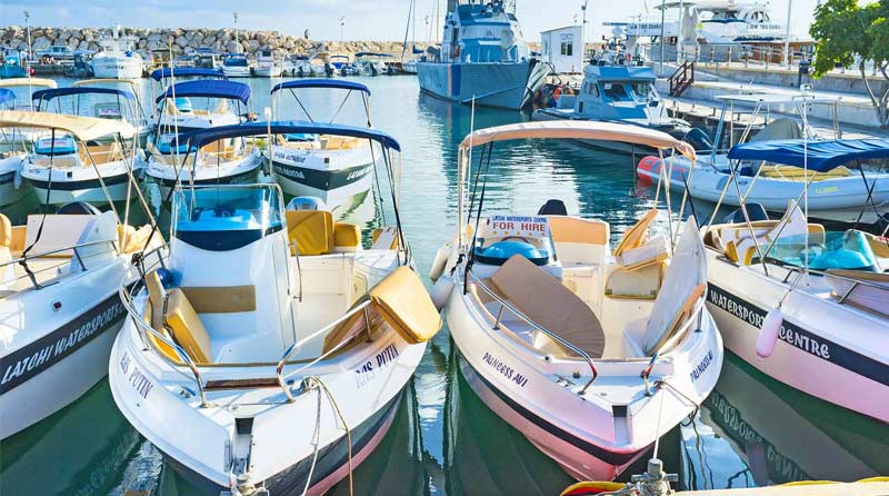 Self-drive boat hire